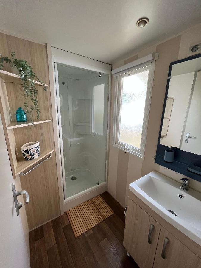 Mobil-Home Climatise Avec Piscine Aureilhan  Экстерьер фото